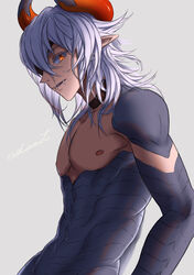  1boy artist_name borrowed_character brown_choker choker colored_eyelashes commentary_request eyepatch fangs grey_background grey_hair grey_scales highres ignador_(mountain_of_heaven) looking_at_viewer male_focus monster_boy nekomiti nipples nude orange_eyes partial_commentary pixiv_fantasia pixiv_fantasia_mountain_of_heaven pointy_ears scales signature simple_background sway_back teeth toned toned_male upper_body upper_teeth_only yellow_eyes 