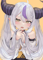  absurdres ahoge bare_shoulders blush braid commentary_request demon_horns female grey_hair hair_between_eyes highres holding holding_own_hair hololive horns la+_darknesss la+_darknesss_(1st_costume) long_hair long_sleeves looking_at_viewer multicolored_hair nemuta_muu open_mouth pointy_ears purple_hair solo streaked_hair twintails upper_body virtual_youtuber yellow_background yellow_eyes 