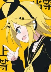  artist_logo bad_id bad_pixiv_id black_bow black_sailor_collar black_shirt blonde_hair blue_eyes bow collared_shirt commentary female from_side giryu hair_ornament hairbow hairclip headphones highres index_finger_raised kagamine_rin light_blush neckerchief oerba_yun_fang open_mouth orange_background pendant_choker rettou_joutou_(vocaloid) sailor_collar school_uniform shirt short_hair smile solo song_name upper_body vocaloid yellow_bow yellow_neckerchief 