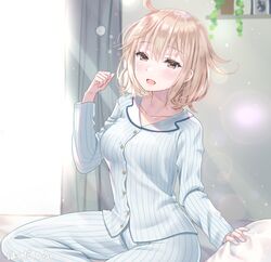  ahoge bad_id bad_pixiv_id blush breasts brown_eyes collarbone commentary_request fate/grand_order fate_(series) female hakuda_tofu indoors long_sleeves looking_at_viewer medium_breasts okita_souji_(fate) okita_souji_(koha-ace) open_mouth pajamas short_hair sitting smile solo striped_clothes striped_pajamas translated waking_up white_pajamas 