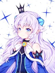  band-width blue_eyes blue_sleeves bow brooch commentary_request cowboy_shot crown demon_power_(elsword) detached_sleeves elsword female jewelry long_hair looking_at_viewer luciela_r._sourcream mini_crown smile solo white_background white_bow white_hair 