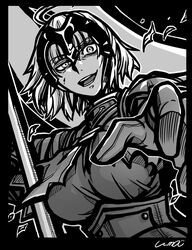  ahoge armor armored_dress banner breasts commentary_request fate/grand_order fate_(series) female gloves greyscale headpiece highres hirano_kouta_(style) jeanne_d&#039;arc_alter_(avenger)_(fate) jeanne_d&#039;arc_alter_(fate) large_breasts looking_at_viewer monochrome open_mouth parody short_hair smirk solo style_parody yuuma_(u-ma) 