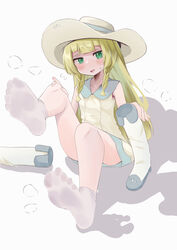  absurdres bare_legs blonde_hair blunt_bangs blush boots braid collared_dress commentary_request commission dress feet female flying_sweatdrops hat highres holding holding_boots holding_clothes holding_footwear knees lillie_(pokemon) long_hair looking_at_viewer lts_kakuyo open_mouth pokemon pokemon_sm short_dress sitting skeb_commission sleeveless sleeveless_dress smile socks soles solo sweatdrop twin_braids unworn_boots white_background 