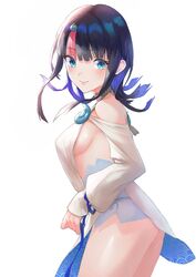  ass bare_shoulders black_hair blue_eyes blue_ribbon blush breasts closed_mouth collarbone dress fate/grand_order fate/requiem fate_(series) female fundoshi highres japanese_clothes jewelry large_breasts long_sleeves looking_at_viewer magatama magatama_hair_ornament medium_hair multicolored_hair necklace otsukemono pelvic_curtain pink_hair puffy_long_sleeves puffy_sleeves ribbon seigaiha short_dress sideboob sideless_outfit sidelocks simple_background smile solo streaked_hair thighs two-sided_fabric two-sided_skirt utsumi_erice white_background white_dress 