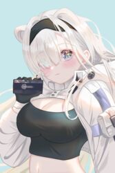  absurdres animal_ears arknights aurora_(arknights) aurora_(elite_ii)_(arknights) bear_ears black_gloves black_hairband black_shirt blue_background blue_eyes blush breasts commentary_request crop_top female gloves hair_over_one_eye hairband hand_up head_tilt highres holding large_breasts long_hair looking_at_viewer midriff navel shaxiao shirt shrug_(clothing) smile solo stomach upper_body very_long_hair white_hair 