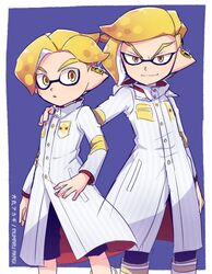  2boys artist_name blonde_hair boots brothers commentary_request earrings emperor_(splatoon) hand_on_another&#039;s_shoulder inkling inkling_boy inkling_player_character inumaru_akagi jewelry long_sleeves looking_at_viewer male_focus multiple_boys pointy_ears prince_(splatoon) shorts siblings single_earring smile splatoon_(manga) splatoon_(series) tentacle_hair yellow_eyes 