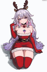  absurdres alternate_costume black_choker breasts chest_jewel choker cleavage colored_inner_hair dress elbow_gloves female fur-trimmed_dress fur_trim gloves grey_hair hair_flaps highres hololive hololive_english jewel_under_eye koseki_bijou long_hair looking_at_viewer medium_breasts multicolored_hair pink_hair purple_eyes red_gloves red_thighhighs santa_costume santa_dress sidelocks solo thighhighs very_long_hair vicarious virtual_youtuber 