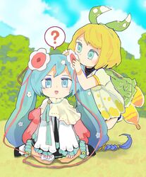  2girls ? aqua_eyes aqua_hair black_shirt black_skirt blonde_hair blue_hair bow braid capelet chibi commentary day dress floating flower gradient_hair green_bow green_capelet green_dress hair_flower hair_ornament hairbow hands_on_own_knees hatsune_miku highres holding holding_flower kagamine_rin layered_sleeves long_hair looking_at_viewer magical_mirai_(vocaloid) magical_mirai_miku magical_mirai_miku_(2021) magical_mirai_rin magical_mirai_rin_(2021) medallion miniskirt multicolored_hair multiple_girls open_mouth outdoors pleated_skirt ribbon shirt short_hair sitting skirt spoken_question_mark tree twintails two-tone_hair very_long_hair vocaloid wariza white_dress white_flower white_sleeves wings yasuraka 