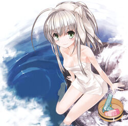  :3 ahoge blush breasts cleavage female from_above green_eyes grey_hair haiyore!_nyaruko-san nyarlathotep nyarlathotep_(nyaruko-san) nyaruko onsen sitting solo steam tied_hair towel water water_gun watergun 