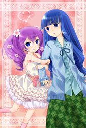  2girls :3 bad_id bad_pixiv_id blue_eyes blue_hair blunt_bangs bokujou_monogatari bokujou_monogatari:_waku_waku_animal_march bokujou_monogatari:_yasuragi_no_ki flower hair_flower hair_ornament highres kotomi_(bokujou_monogatari) multiple_girls okitsune_(okitsune-sama) purple_hair roomi_(bokujou_monogatari) siblings sisters twintails 