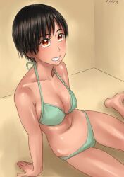  ayumu_(zenkou) barefoot bikini black_hair grin orange_eyes original short_hair swimsuit zenkou 