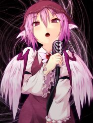  animal_ears ayagi_daifuku blush commentary_request female hat microphone music mystia_lorelei pink_eyes pink_hair short_hair singing solo touhou wings 