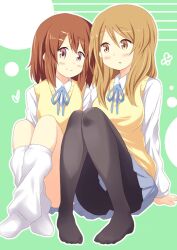  2girls black_pantyhose brown_eyes brown_hair commentary_request cosplay costume_switch dekosuke extra hirasawa_yui k-on! long_hair loose_socks multiple_girls pantyhose sakuragaoka_high_school_uniform school_uniform short_hair side-by-side socks sweater_vest tachibana_himeko white_legwear 