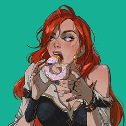  black_nails bracelet breasts cleavage commentary doughnut earrings eating female food freckles green_background highres hoop_earrings jewelry large_breasts league_of_legends long_hair messy_hair miss_fortune_(league_of_legends) nail_polish no_headwear qi_mang_(qimang) red_hair ring sideways_glance simple_background solo symbol-only_commentary tattoo teeth torn_clothes upper_teeth_only 