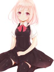  commentary_request dress female kojiki-life original partial_commentary pink_hair red_eyes simple_background sitting smile solo thighhighs white_background zettai_ryouiki 