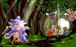  6+girls bag bag_over_head bare_legs barefoot baseball_bat black_hair blonde_hair bloomers blue_eyes blue_hair chainsaw cirno commentary_request crossbow daiyousei dress dual_wielding flying food forest green_hair gun hat helmet holding holding_water_gun ice ice_wings light_rays lily_white luna_child melting mouth_hold multiple_girls nail nail_bat nature paper_bag popsicle running sharp_teeth short_hair shotgun side_ponytail star_(symbol) star_sapphire sunbeam sunlight sunny_milk sweat teeth touhou tree underwear water_gun weapon wings yafu yousei_daisensou 