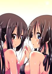  2girls akiyama_mio bad_id bad_pixiv_id bikini black_hair blue_eyes brown_eyes k-on! kurou_(quadruple_zero) long_hair looking_back multiple_girls nakano_azusa one-piece_swimsuit painttool_sai_(medium) strap_gap swimsuit symmetry wet 