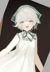  black_background commentary cowboy_shot doorway dress eyes_visible_through_hair fei_(songyijie) female frilled_dress frills green_eyes grey_background knot light_blush lolicon looking_at_viewer messy_hair nier nier_(series) short_hair simple_background sleeveless sleeveless_dress smile solo white_dress white_hair yonah 