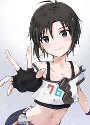  antenna_hair bare_shoulders belt black_eyes black_gloves black_hair black_sports_bra breasts closed_mouth clothes_writing collarbone commentary crop_top earrings female fingerless_gloves gloves gradient_background grey_background hair_between_eyes head_tilt heart heart-shaped_eyewear highres idolmaster idolmaster_(classic) jewelry kikuchi_makoto light_particles light_smile looking_at_viewer midriff mogskg narrow_waist navel off-shoulder_shirt off_shoulder outstretched_arms outstretched_hand reaching reaching_towards_viewer shirt short_hair small_breasts smile solo sports_bra spread_fingers star_(symbol) star_earrings street_hopper_(idolmaster) sunglasses upper_body very_short_hair white_shirt 