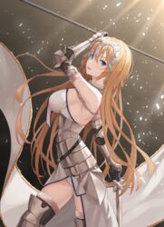  armor armored_dress belt blonde_hair blue_eyes breasts chains dress fate/apocrypha fate_(series) faulds female flag from_side fur-trimmed_legwear fur_trim gauntlets greaves hair_between_eyes hand_on_hilt headpiece highres holding holding_flag holding_sword holding_weapon jeanne_d&#039;arc_(fate) jeanne_d&#039;arc_(third_ascension)_(fate) large_breasts light_rays long_hair open_mouth plackart planted planted_sword shuvi_(shuvi1125) smile solo standard_bearer straight_hair sword thighhighs very_long_hair weapon white_dress zettai_ryouiki 