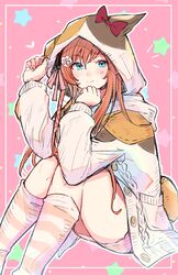  animal_hood blue_eyes blush cat_hood commentary feet_out_of_frame female final_fantasy final_fantasy_xiv hair_ribbon highres holding holding_clothes hood hoodie long_hair looking_at_viewer mokokoiro orange_hair pink_background ribbon ryne_waters shorts sitting socks solo 