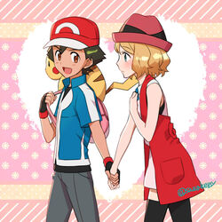  1boy bare_arms baseball_cap black_gloves blonde_hair blue_eyes blue_jacket blush brown_eyes closed_mouth commentary_request eyelashes female fingerless_gloves gloves grey_pants hand_up hat holding_strap jacket kanimaru pants pikachu pink_bag pokemon pokemon_(anime) pokemon_(creature) pokemon_xy_(anime) red_headwear satoshi_(pokemon) serena_(pokemon) short_hair short_sleeves 