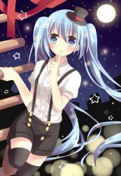  aqua_eyes aqua_hair bad_id bad_pixiv_id black_shorts blush female finger_to_mouth full_moon hat hatsune_miku long_hair mini_hat mini_top_hat moon night night_sky shorts sky smile solo star_(symbol) sumisaki_yuzuna suspenders thighhighs top_hat twintails very_long_hair vocaloid 