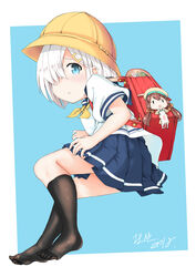  absurdres aged_down alternate_legwear backpack bag batsubyou blue_eyes book commentary_request error_musume female hair_ornament hair_over_one_eye hairpin hamakaze_(kancolle) hat highres kantai_collection lolicon open_mouth photoshop_(medium) randoseru school_hat school_uniform serafuku single_stripe socks solo white_hair yellow_hat zuoteng_lucha 