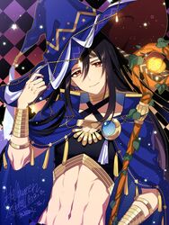  1boy abs black_hair bracelet closed_mouth crop_top fire_emblem fire_emblem_engage fire_emblem_heroes gold_trim hat headband highres holding holding_staff jewelry l_(matador) long_hair looking_at_viewer male_focus midriff navel official_alternate_costume red_eyes seadall_(fire_emblem) seadall_(halloween)_(fire_emblem) smile solo staff witch_hat 