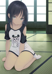  black_hair clothing_cutout female green_eyes head_tilt highres indoors looking_at_viewer on_floor original photoshop_(medium) shirt shokuyou_mogura short_hair shoulder_cutout sitting sliding_doors smile socks solo t-shirt tatami wariza 