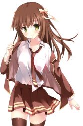  black_thighhighs blush bow brown_hair chinese_commentary chiyingzai commentary_request female green_eyes hairbow jacket long_hair necktie original photoshop_(medium) school_uniform simple_background skirt smile solo thighhighs undone_necktie zettai_ryouiki 