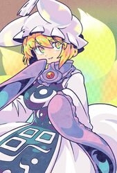  animal_ears animal_hat blonde_hair breasts cowboy_shot dress female fox_ears fox_tail grin hand_up hat highres large_breasts looking_at_viewer mob_cap multiple_tails pmx short_hair simple_background smile solo tabard tail touhou traditional_media v-shaped_eyebrows white_dress wide_sleeves yakumo_ran yellow_eyes 