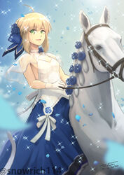  ahoge artist_name artoria_pendragon_(fate) blonde_hair blue_flower blue_rose breasts dated dress fate/stay_night fate_(series) female flower gloves green_eyes hair_bun highres horse iida_toyoyuki looking_at_viewer official_alternate_costume open_mouth riding rose saber_(fate) single_hair_bun sleeveless small_breasts smile solo tongue twitter_username watermark 