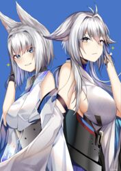  2girls absurdres ahoge animal_ears azur_lane back-to-back bangs bare_shoulders blue_background blue_eyes blush breasts eyeliner eyeshadow fluffy fox_ears fox_girl hair_between_eyes highres japanese_clothes kaga_(azur_lane) kimono kitsune large_breasts lilycious looking_at_viewer makeup medium_hair multiple_girls parted_lips robe sideboob sidelocks silver_hair tosa_(azur_lane) white_kimono yellow_eyes 