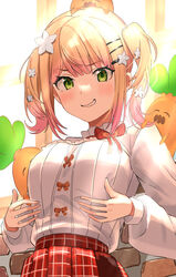  blonde_hair blush bow bowtie breasts commentary female flower frilled_shirt frills gradient_hair green_eyes hair_flower hair_ornament hairclip hand_on_own_chest highres hololive light_rays long_sleeves looking_at_viewer medium_breasts medium_hair momosuzu_nene momosuzu_nene_(casual) multicolored_hair neck_ribbon nekko_(momosuzu_nene) official_alternate_costume official_alternate_hair_length official_alternate_hairstyle pink_hair plaid plaid_skirt pleated_skirt red_bow red_bowtie red_skirt ribbon shirt shirt_tucked_in skirt smirk smug solo sunlight twintails two-tone_hair upper_body uuroncha virtual_youtuber white_shirt window 