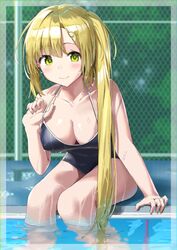  bare_shoulders black_one-piece_swimsuit blonde_hair blush breasts chain-link_fence cleavage closed_mouth collarbone competition_school_swimsuit dripping feet_out_of_frame female fence green_eyes hair_ornament hairclip hand_under_clothes hand_under_swimsuit highres large_breasts leaning_forward long_hair looking_at_viewer magia_record:_mahou_shoujo_madoka_magica_gaiden mahou_shoujo_madoka_magica noeru one-piece_swimsuit outdoors pool poolside school_swimsuit side_ponytail sitting sleeveless smile solo swimsuit very_long_hair water water_drop wet yusa_hazuki 