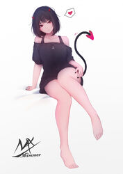  artist_name bare_legs bare_shoulders barefoot black-haired_demon_girl_(shimmer) black_hair black_nails black_shirt breasts closed_mouth collarbone commentary cross cross_print demon_girl demon_horns demon_tail female full_body grey_background heart highres horns looking_at_viewer medium_breasts medium_hair off-shoulder_shirt off_shoulder original red_eyes red_horns shimmer shirt short_sleeves simple_background sitting smile solo symbol-only_commentary tail 