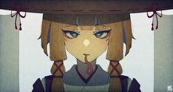  blonde_hair blue_eyes blunt_bangs bright_pupils brown_hat expressionless eyeshadow female hair_tubes hat highres horizontal_pupils looking_at_viewer makeup moriya_suwako parted_lips portrait red_ribbon ribbon robe short_hair_with_long_locks sidelocks simple_background sokura_(mochichitose) solo tongue tongue_out touhou white_pupils 