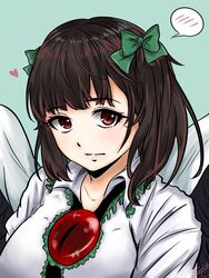  alternate_hair_length alternate_hairstyle bird_wings black_wings blunt_bangs blush bow breasts brown_hair cape closed_mouth commentary_request female frilled_shirt_collar frills green_background green_bow hair_ribbon highres looking_at_viewer medium_breasts one-eyed pink_lips red_eyes reiuji_utsuho ribbon shiraniwa_rin shirt short_hair signature simple_background slit_pupils solo spoken_blush touhou two_side_up upper_body white_shirt wings 