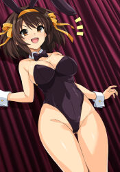  animal_ears black_leotard breasts brown_eyes brown_hair curtains dutch_angle fake_animal_ears female hair_ribbon hairband haruhisky highres large_breasts leotard medium_hair official_alternate_costume open_mouth playboy_bunny rabbit_ears ribbon solo stage_curtains standing strapless strapless_leotard suzumiya_haruhi suzumiya_haruhi_no_yuuutsu teeth thigh_gap white_wrist_cuffs wrist_cuffs yellow_hairband yellow_ribbon 