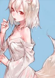  alternate_costume animal_ears bare_shoulders commentary_request female fingernails inubashiri_momiji juban junwool long_fingernails off_shoulder red_eyes short_hair simple_background solo tail touhou upper_body white_hair wolf_ears wolf_tail 