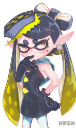  +_+ absurdres backless_dress backless_outfit bare_shoulders black_dress black_gloves black_hair blonde_hair blush bow-shaped_hair callie_(splatoon) closed_mouth commentary_request dress earrings female flat_chest gloves gradient_hair hand_on_own_chin hand_on_own_hip hand_up happy highres inkling jewelry long_hair looking_to_the_side mole mole_under_eye multicolored_hair object_on_head orange_eyes osen_kuiki pantyhose pointy_ears short_dress simple_background smile solo splatoon_(series) splatoon_3 standing stroking_own_chin swept_bangs tentacle tentacle_hair twintails two-tone_hair very_long_hair watermark white_background white_pantyhose 