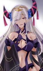  bare_shoulders breasts cleavage commentary_request female fire_emblem fire_emblem_engage grey_hair horns kirishima_riona large_breasts navel pointy_ears purple_eyes solo stomach upper_body zephia_(fire_emblem) 