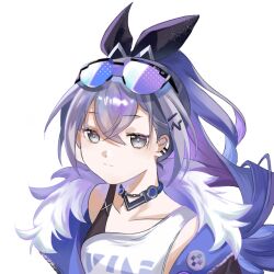  black_choker black_ribbon blue_hair bra_strap choker collarbone female fur-trimmed_jacket fur_trim grey_eyes grey_hair hair_between_eyes hair_ornament hair_ribbon hairclip honkai:_star_rail honkai_(series) jacket long_hair looking_at_viewer multicolored_hair ribbon shirt silver_wolf_(honkai:_star_rail) simple_background single-shoulder_shirt solo upper_body white_background white_shirt yuzhuo_zhuo 