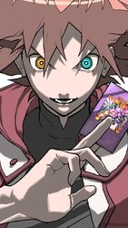  1boy aqua_eyes aqua_pupils bright_pupils brown_hair card elemental_hero_shining_neos_wingman fingernails grey_background heterochromia highres holding holding_card lower_teeth_only male_focus open_mouth shimizugawa simple_background smile solo teeth turtleneck upper_body white_pupils yellow_eyes yu-gi-oh! yu-gi-oh!_gx yuki_judai 