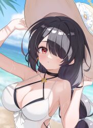  absurdres arm_up black_hair blue_archive blurry blurry_background breasts cleavage collarbone commentary_request day exusiai_dust female flower hair_over_one_eye hat hat_flower highres hinata_(blue_archive) hinata_(swimsuit)_(blue_archive) large_breasts long_hair looking_at_viewer ocean official_alternate_costume one-piece_swimsuit outdoors red_eyes solo sun_hat swimsuit upper_body white_flower white_hat white_one-piece_swimsuit 