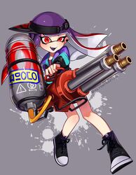  black_footwear black_hat black_jacket blunt_bangs blunt_ends commentary cross-laced_footwear earrings female gradient_hair grey_background hat highres holding holding_weapon hydra_splatling_(splatoon) inkling inkling_girl inkling_player_character jacket jewelry leaning_back long_hair long_sleeves looking_at_viewer multicolored_hair no_legwear nou_(nounknown) oerba_yun_fang open_mouth paint_splatter pointy_ears purple_hair red_eyes red_hair shoes sideways_hat simple_background skin_fang smile solo splatoon_(series) splatoon_2 standing twintails visor_cap weapon 