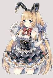  animal_ears arm_up bare_shoulders black_skirt blonde_hair blue_bow blue_eyes bow closed_mouth commentary_request cropped_legs cryptract dorothy_(cryptract) elbow_gloves female gloves grey_background hairbow hand_up heart highres kikka_(kicca_choco) layered_skirt long_hair low_twintails pleated_skirt rabbit_ears simple_background skirt smile solo twintails underbust very_long_hair white_gloves 