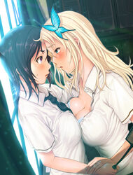  boku_wa_tomodachi_ga_sukunai cleavage kashiwazaki_sena mikazuki_yozora open_shirt oretoreon yuri 