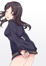  akasaka_ikuno ass black_hair black_jacket bottomless closed_eyes commentary cosplay facing_viewer female gradient_background grey_background highres jacket jacket_tug leaning_forward long_hair looking_back naked_jacket open_mouth saki_(manga) saki_achiga-hen smile solo standing takakamo_shizuno takakamo_shizuno_(cosplay) thighs track_jacket yamaori_(yamaorimon) 